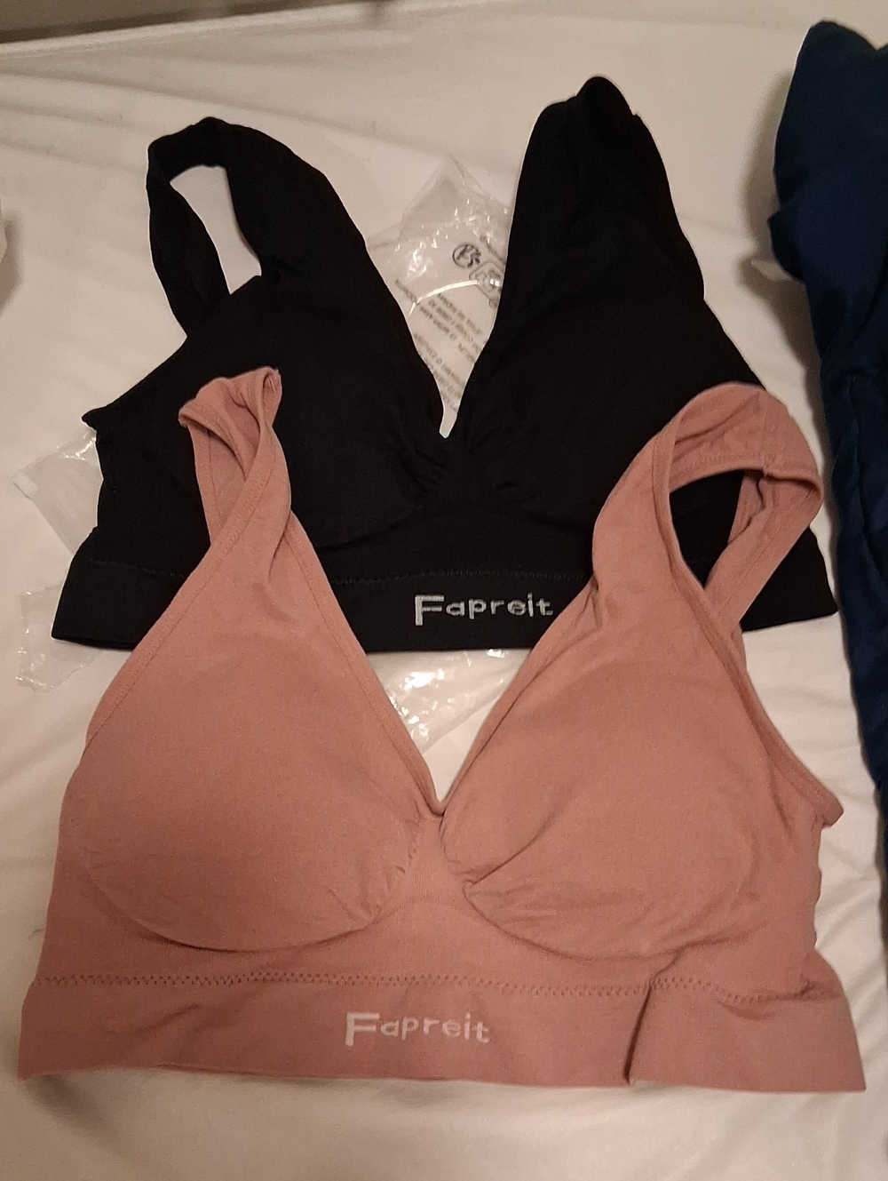 Women’s Seamless Wireless Bralette - Pink & Black